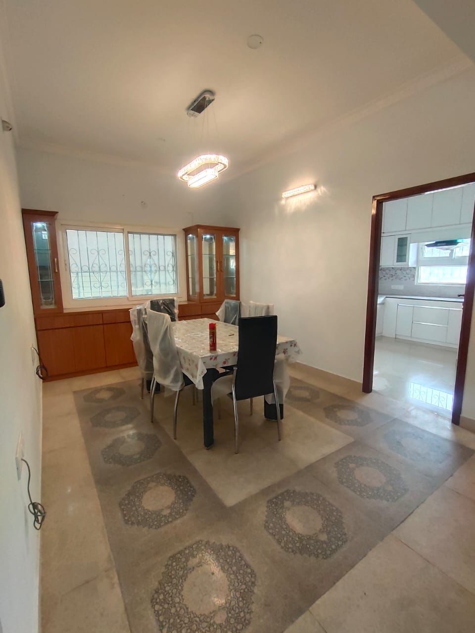 3 BHK in Cooke Town photo 2