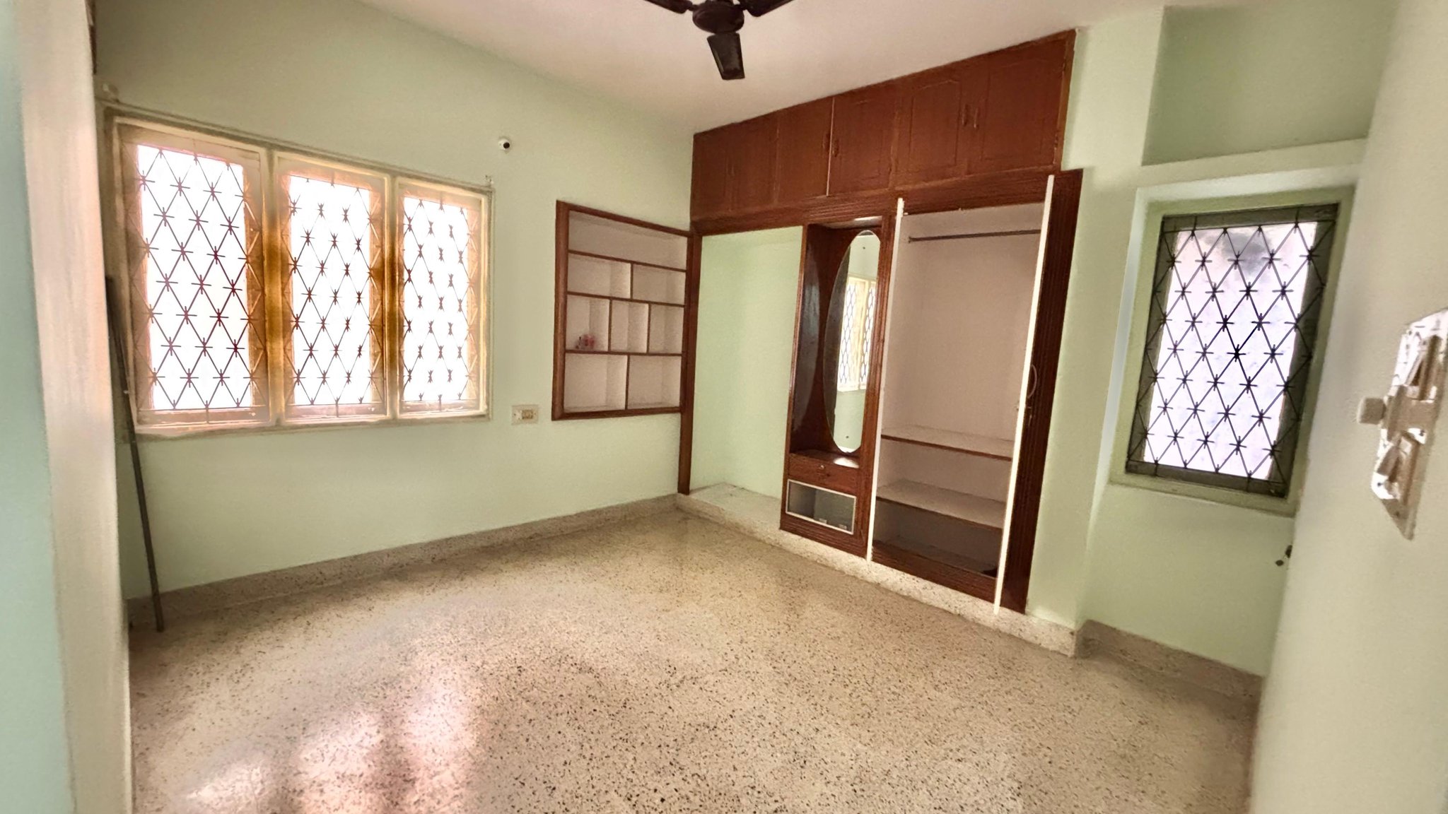 2 BHK in Ulsoor photo 4