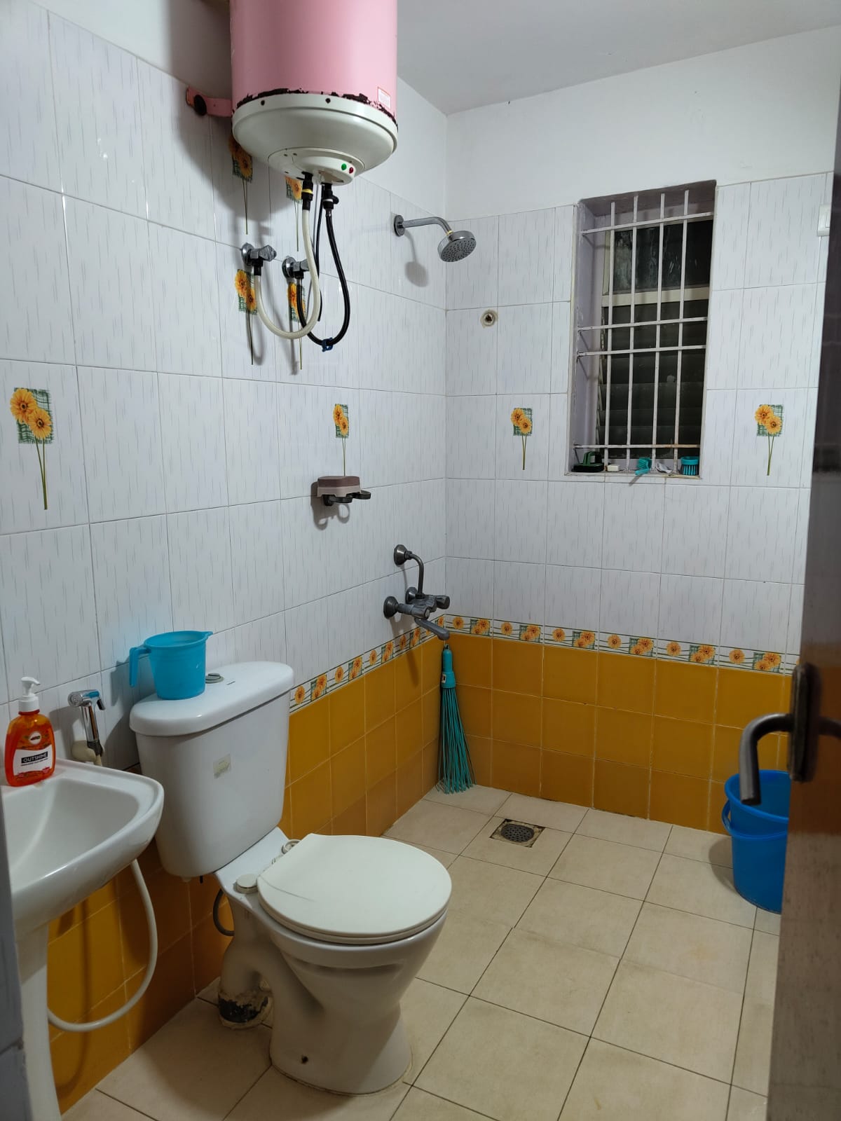 3 BHK in Kadubeesanahalli photo 2