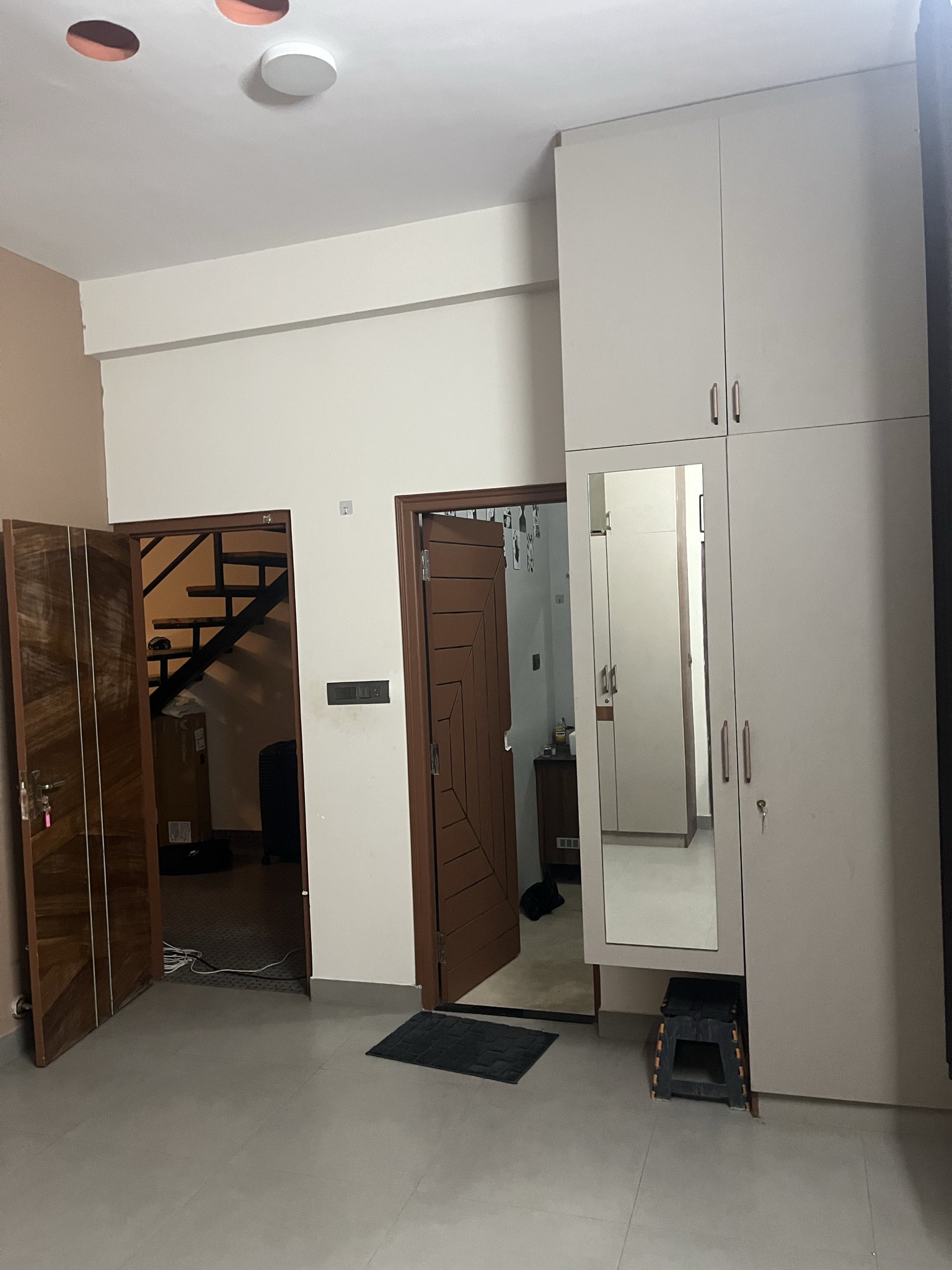 Flat in HSR Layout photo 2