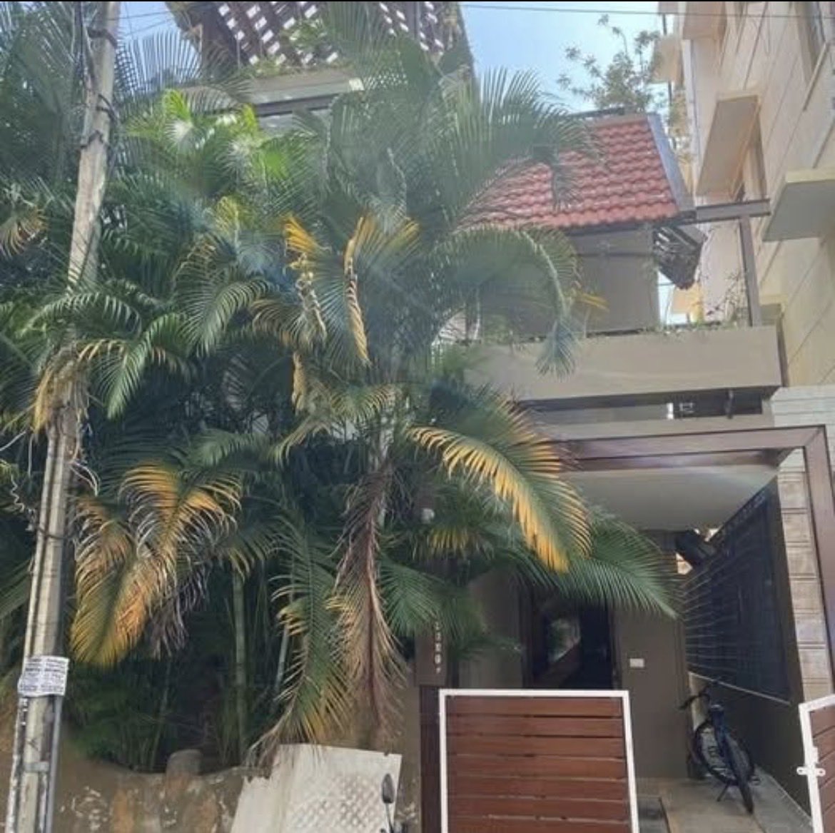 Luxury 4BHK Room in Indiranagar photo 4